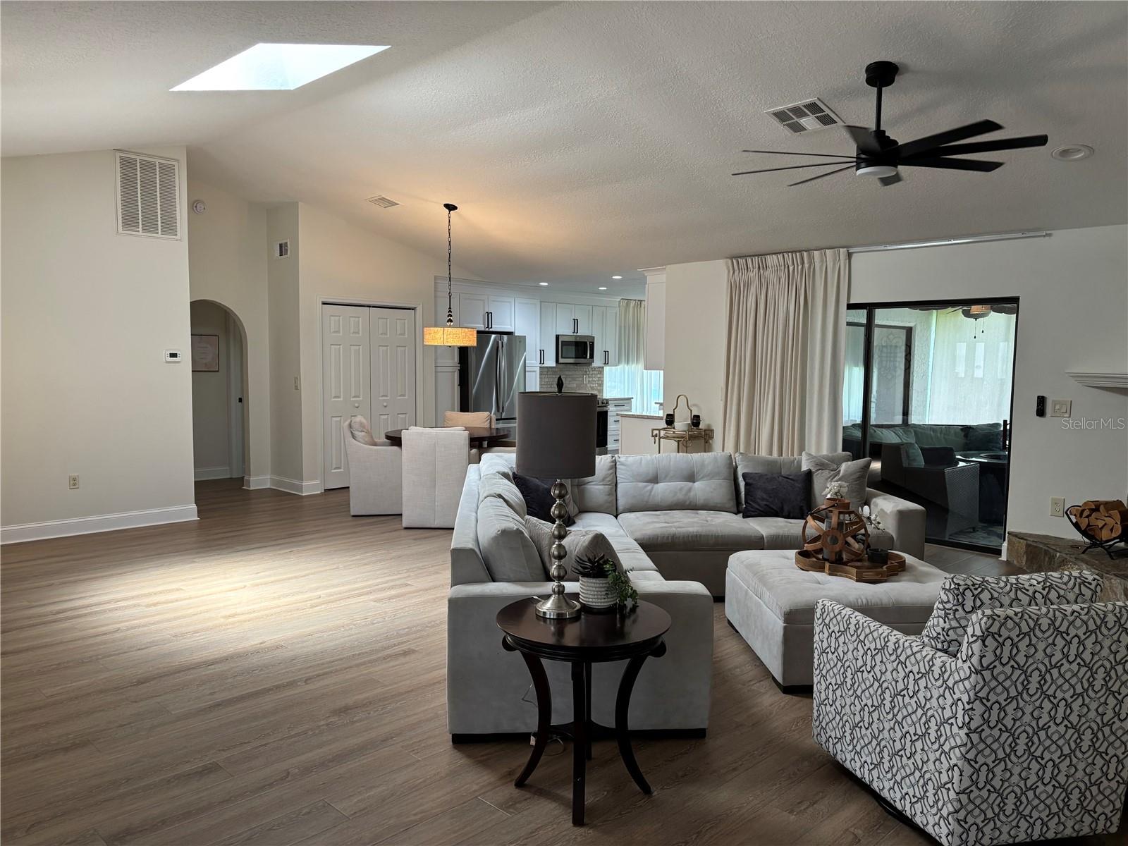 GULF HARBORS WOODLANDS - Residential
