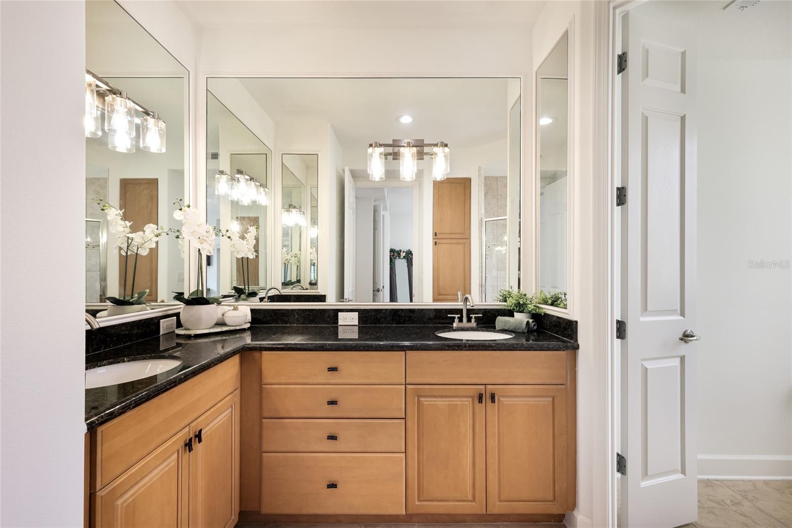 SAVANNAH PRESERVE AT UNIVERSITY PLACE - Residential