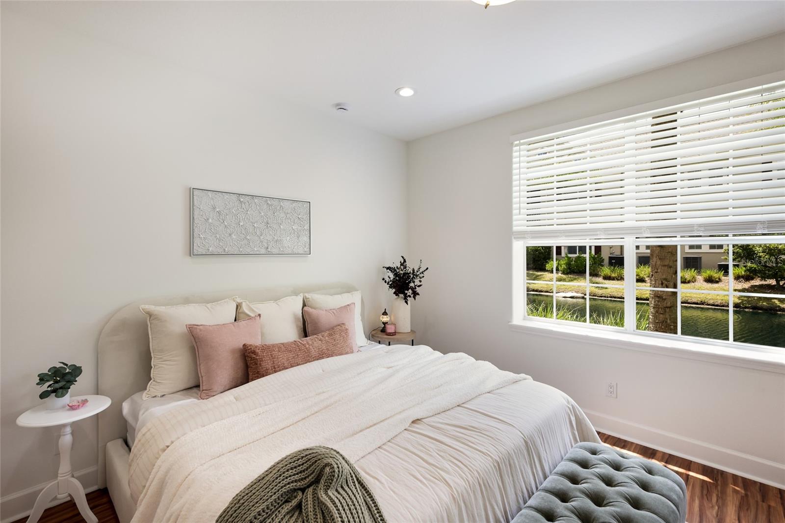 SAVANNAH PRESERVE AT UNIVERSITY PLACE - Residential