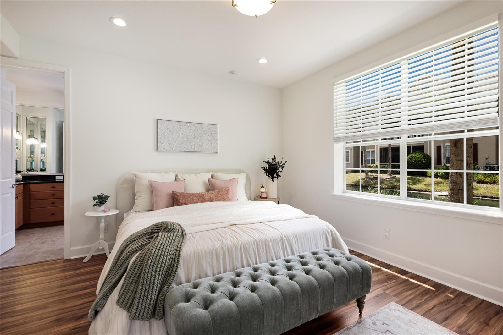SAVANNAH PRESERVE AT UNIVERSITY PLACE - Residential