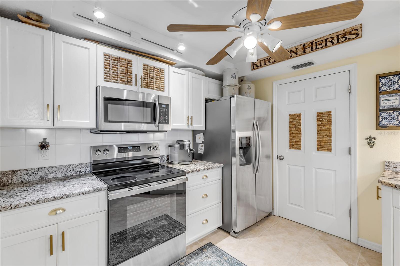 OCEAN WALK NSB BLDG 16 - Residential