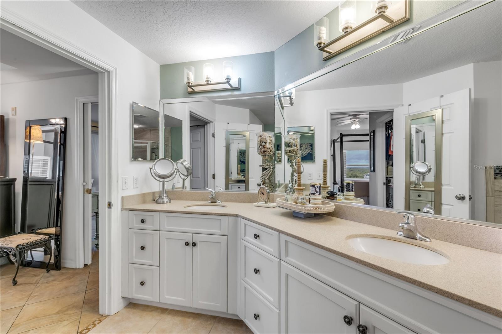 OCEAN WALK NSB BLDG 16 - Residential