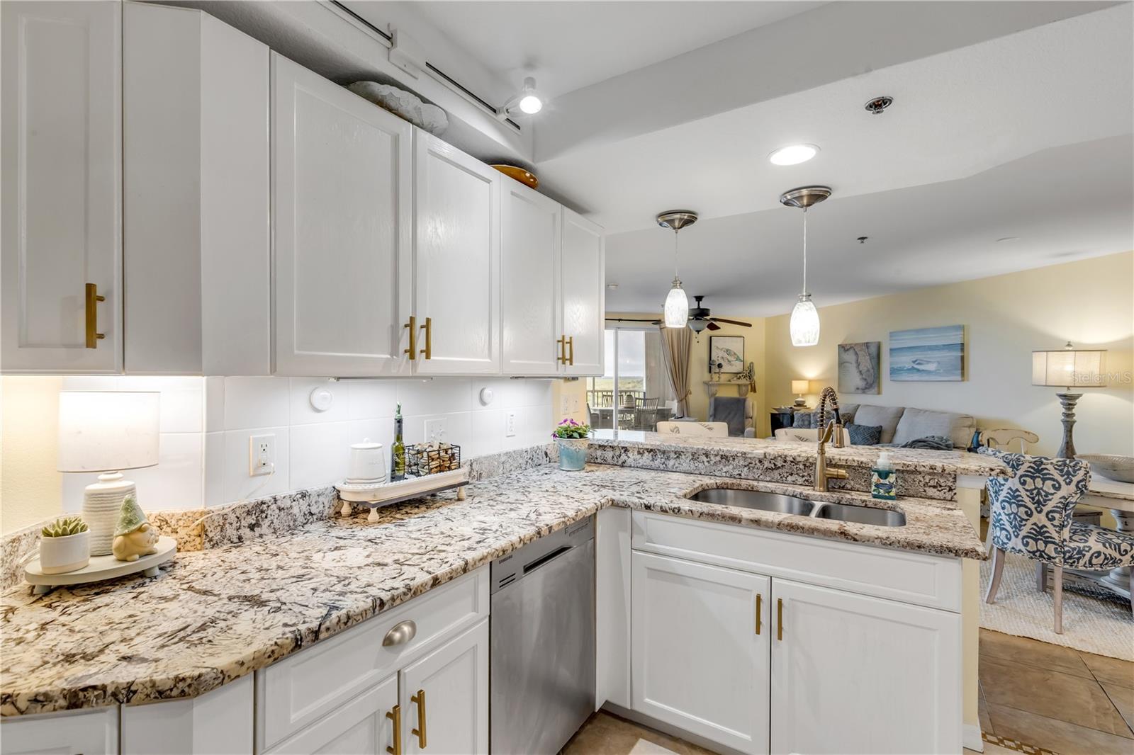 OCEAN WALK NSB BLDG 16 - Residential