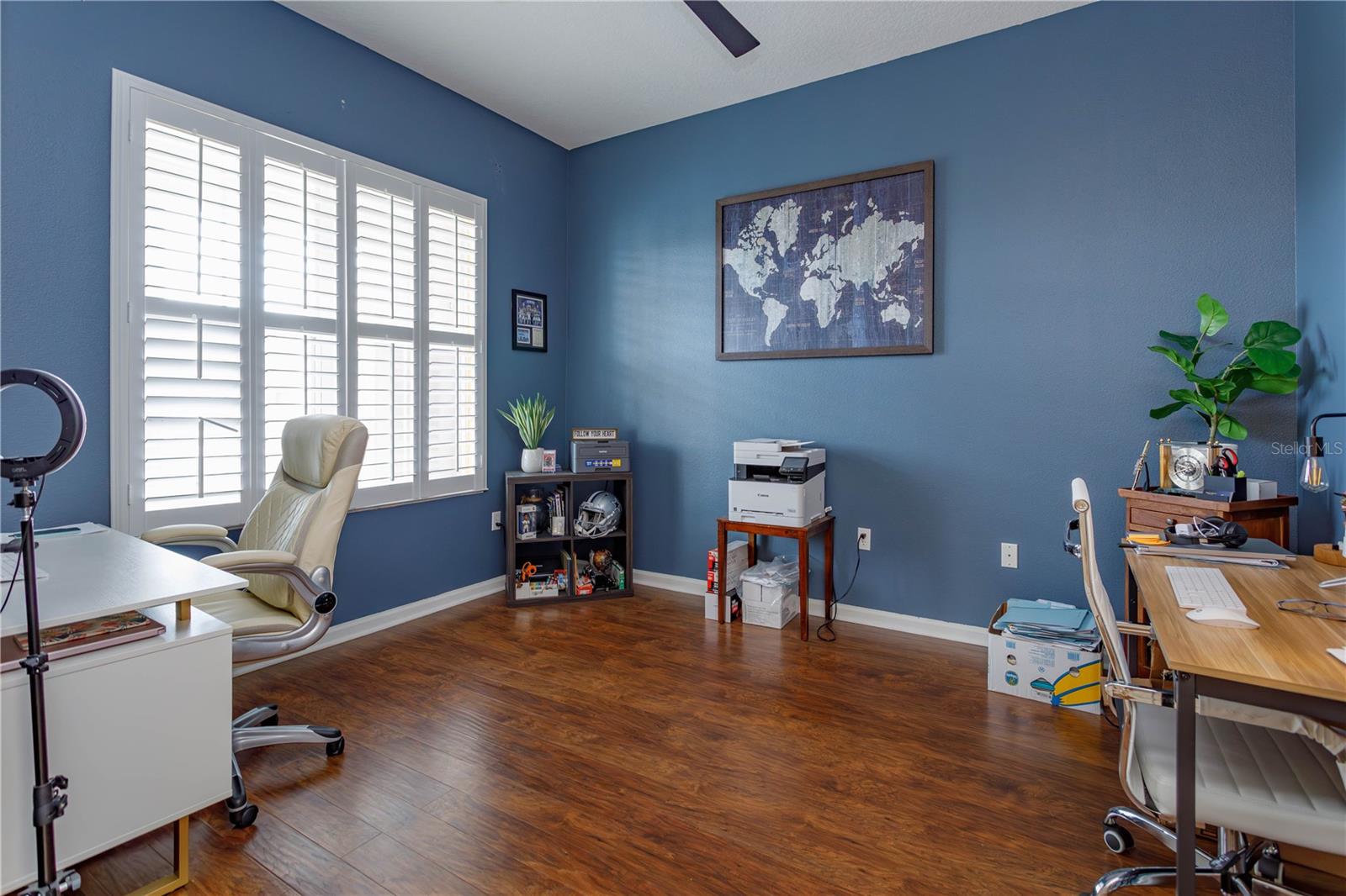 987 FERN AVENUE 301