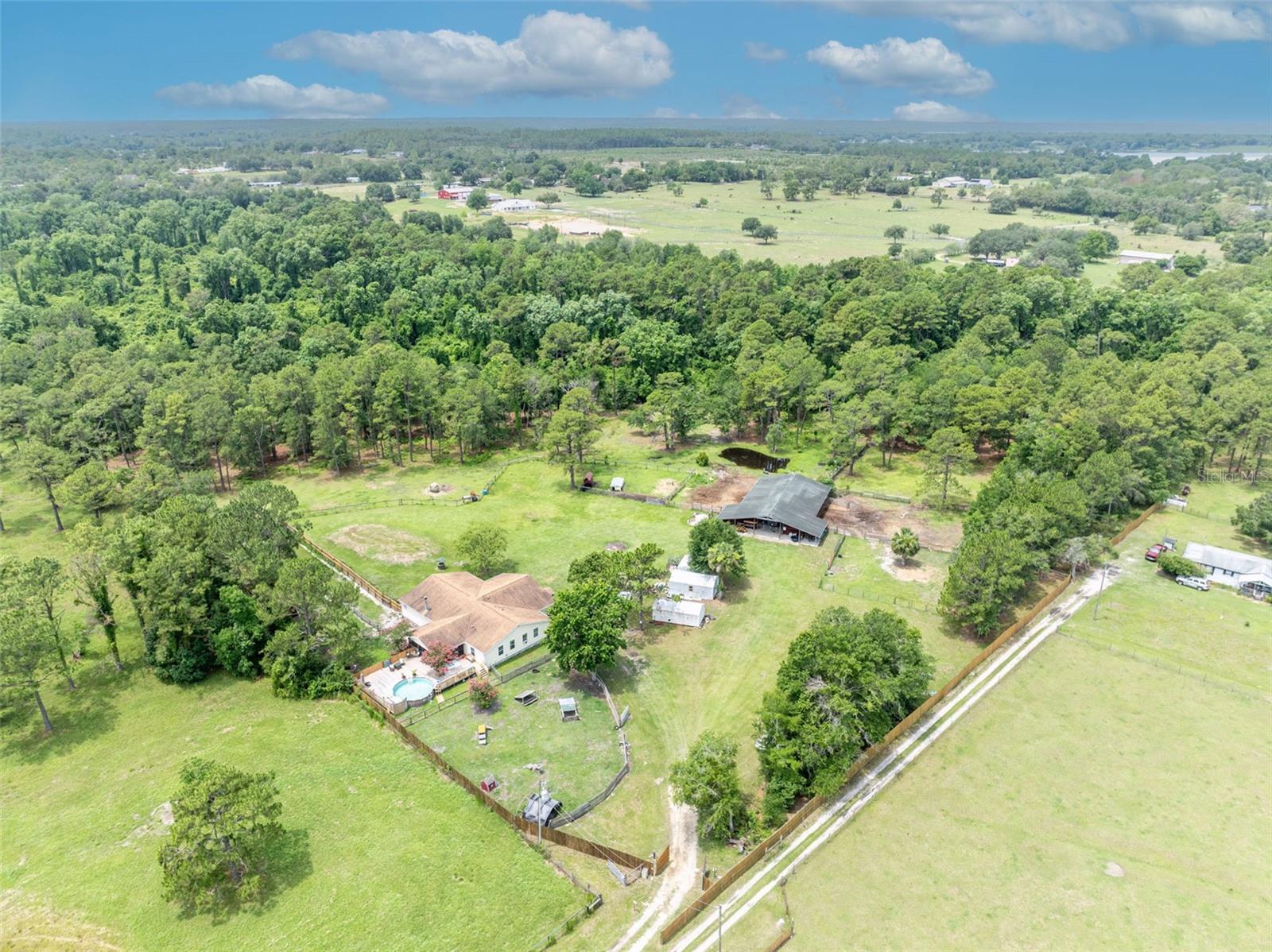 21320 PARADISE WAY