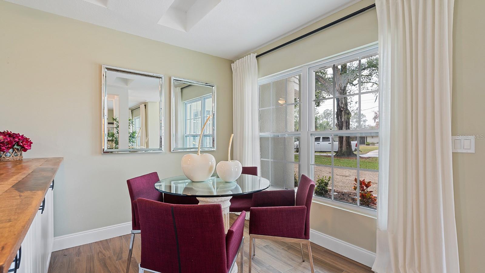 MEREDITH MANOR NOB HILL SEC - Residential