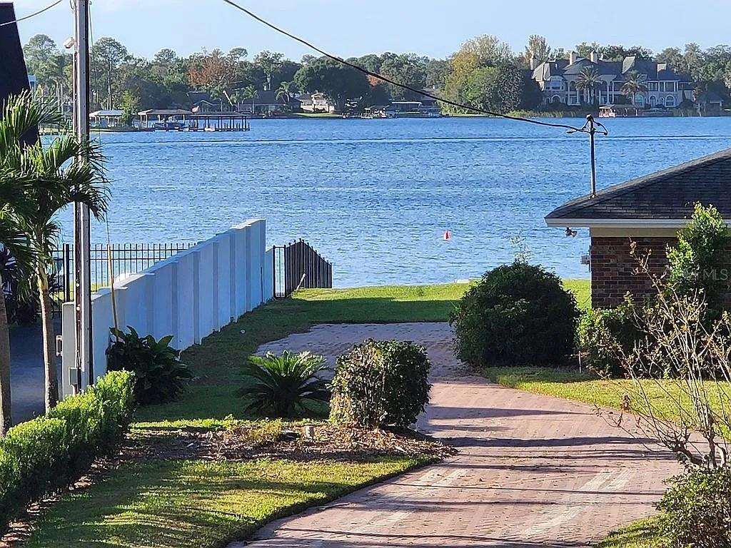 MEREDITH MANOR NOB HILL SEC - Residential