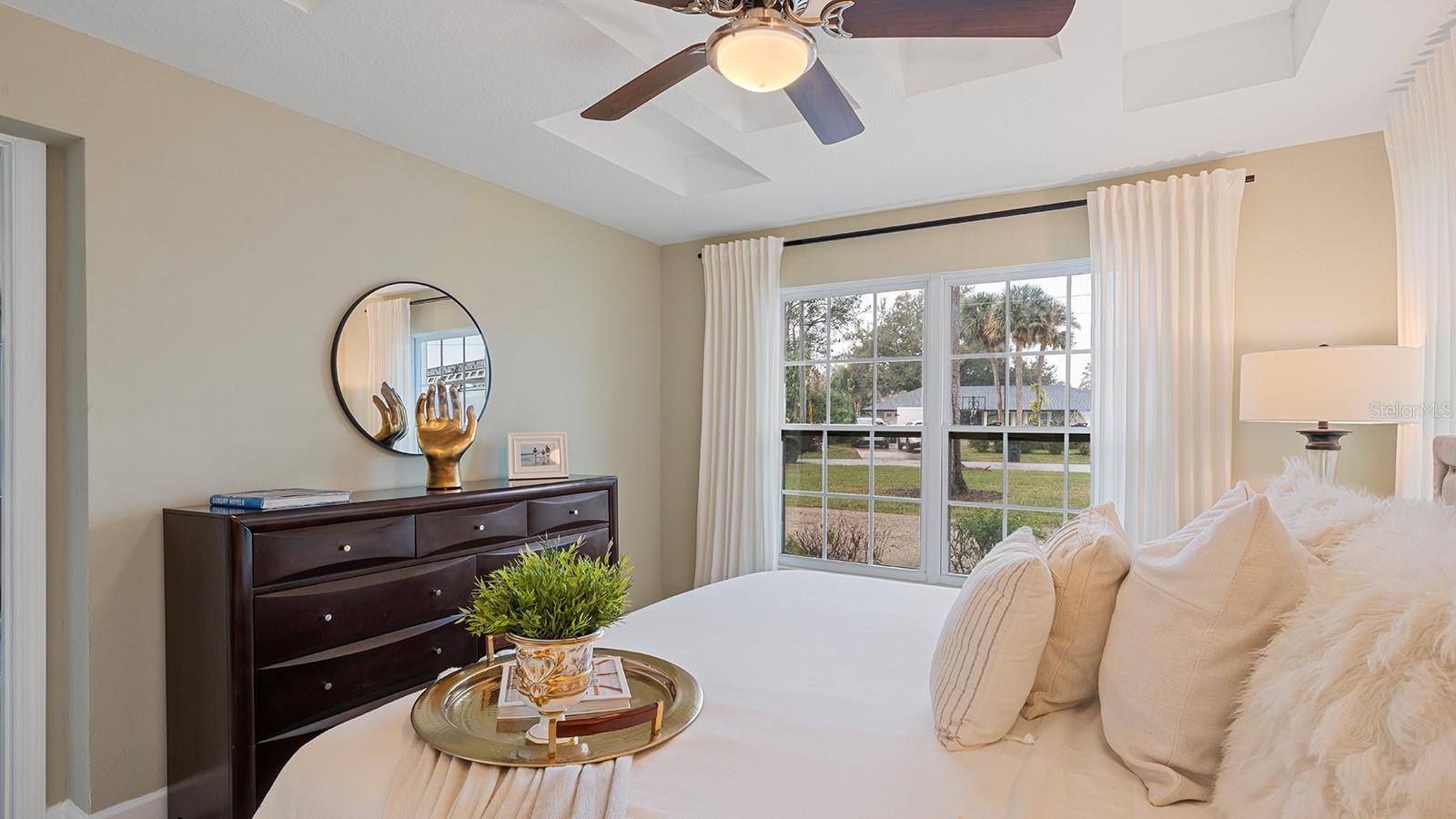 MEREDITH MANOR NOB HILL SEC - Residential