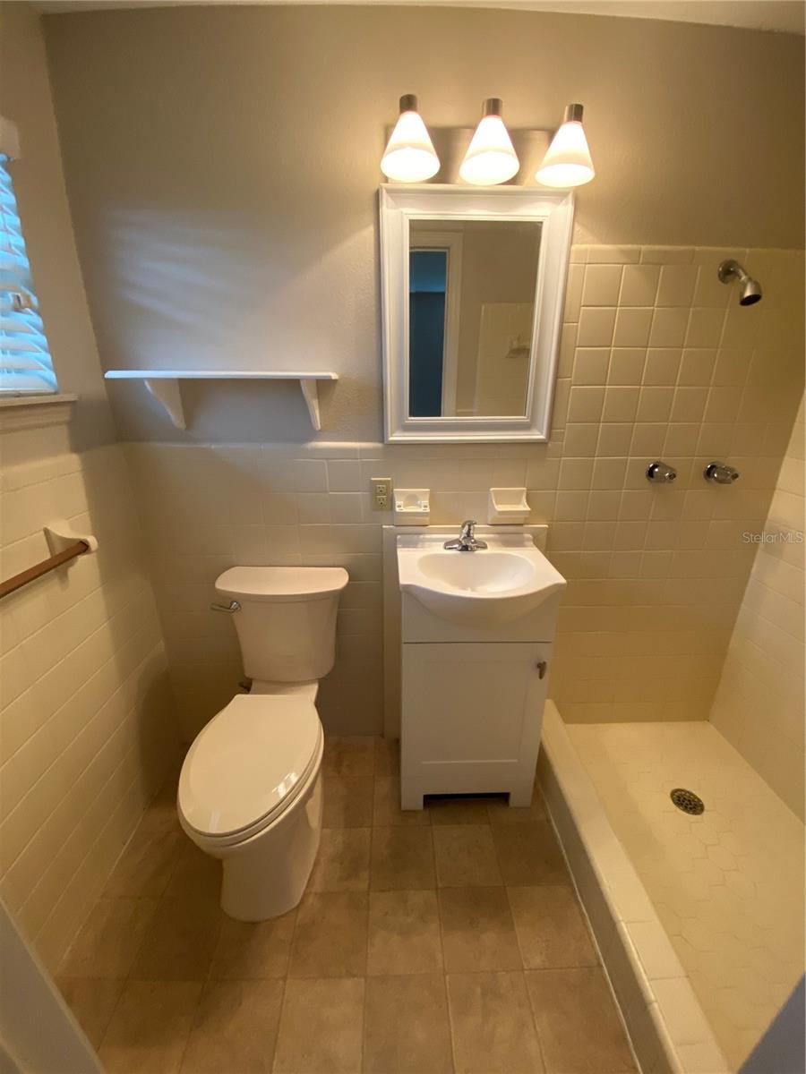 SILVER SHORES - Residential Income