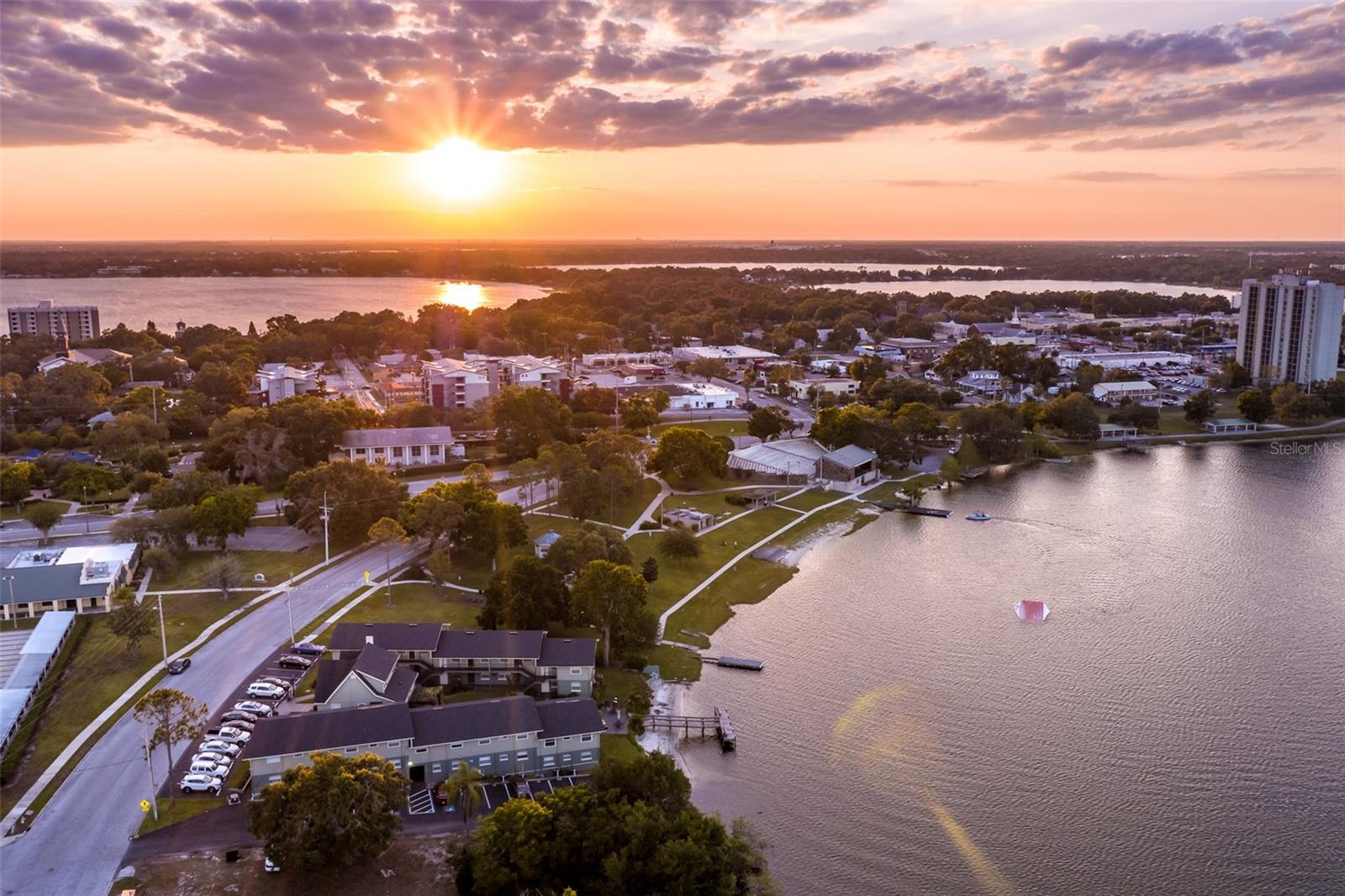 SILVER SHORES - Residential Income