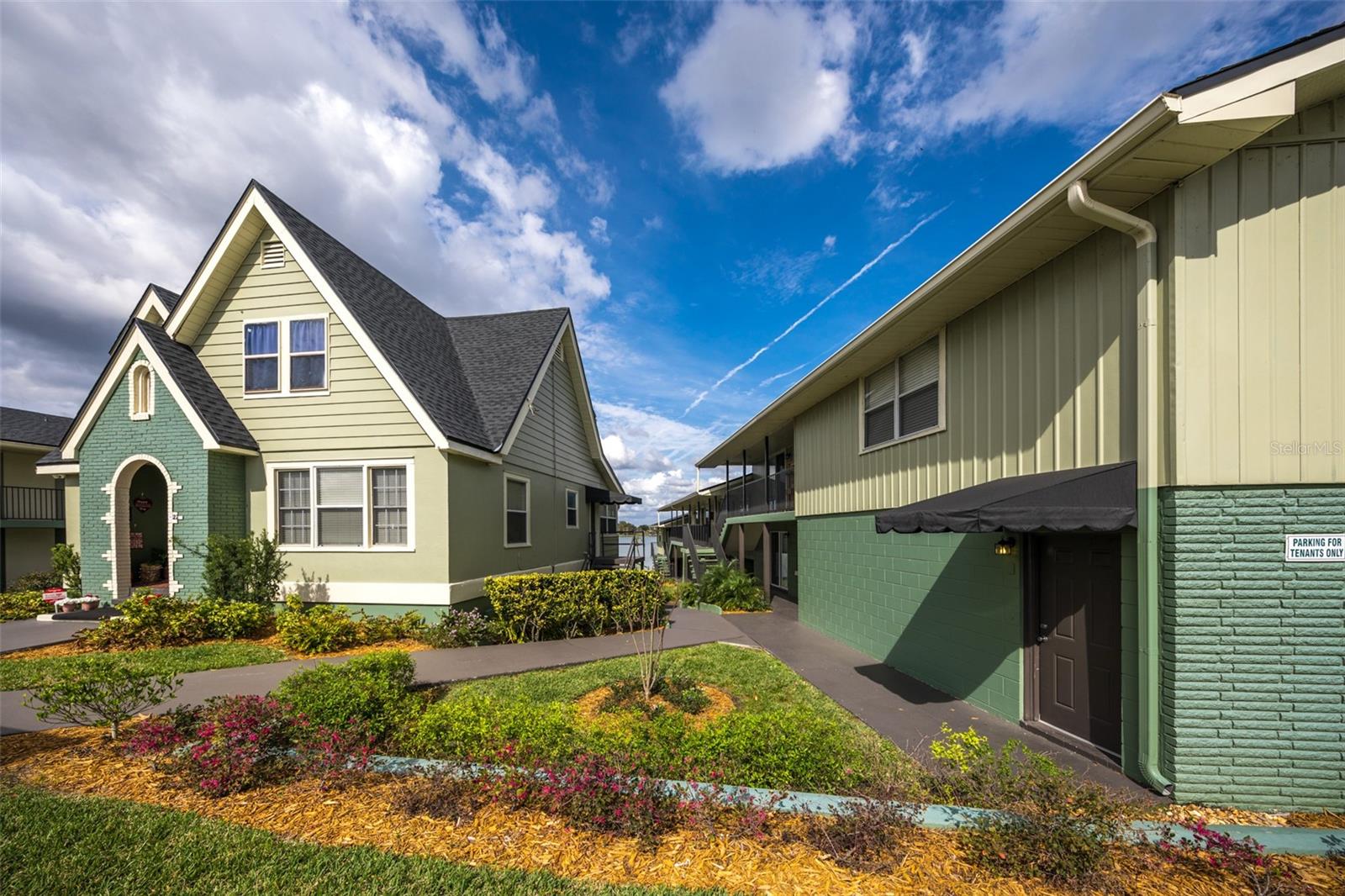 SILVER SHORES - Residential Income