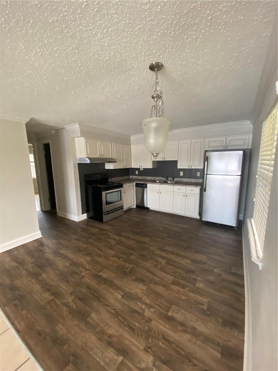 SILVER SHORES - Residential Income