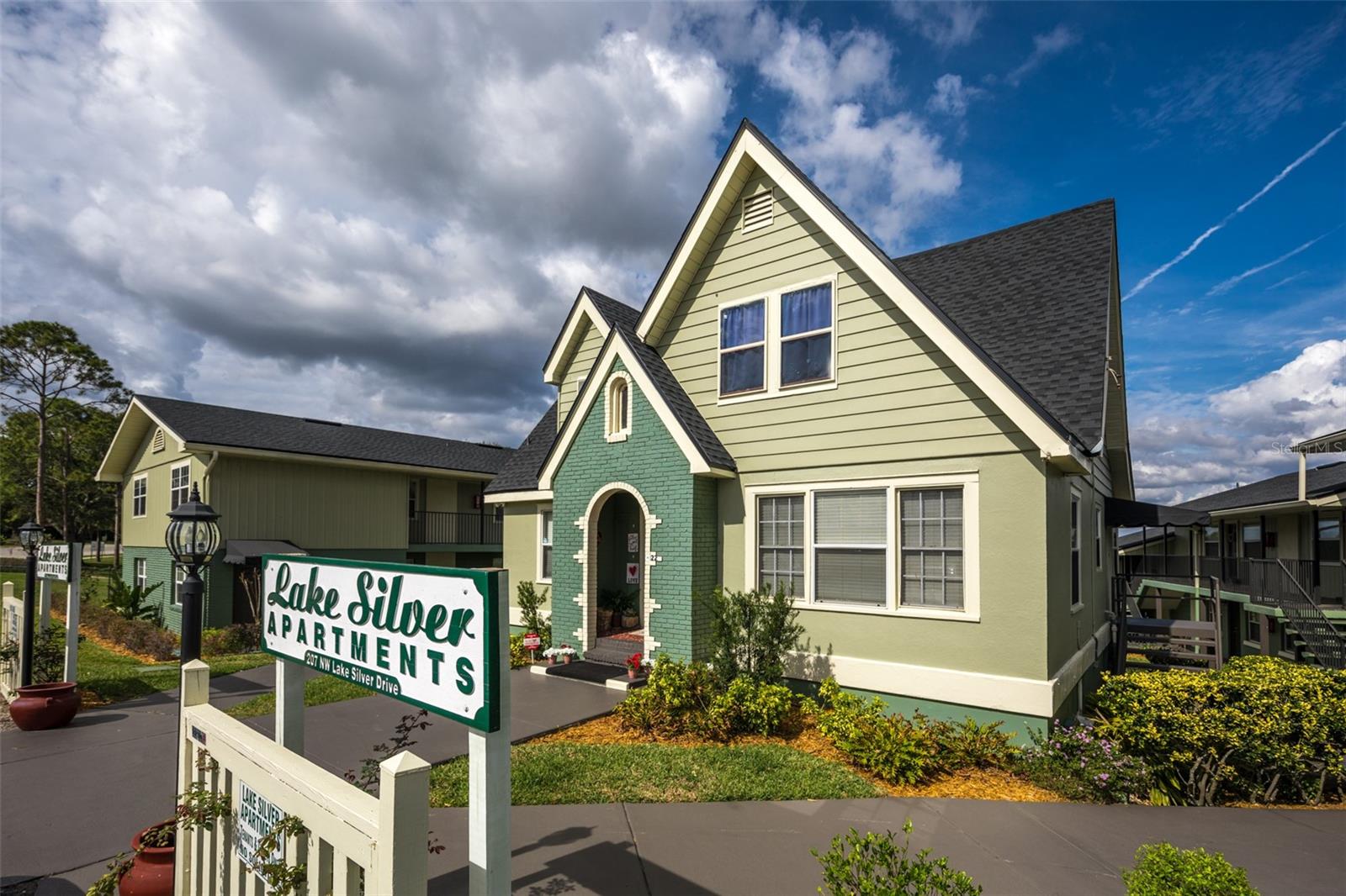 SILVER SHORES - Residential Income