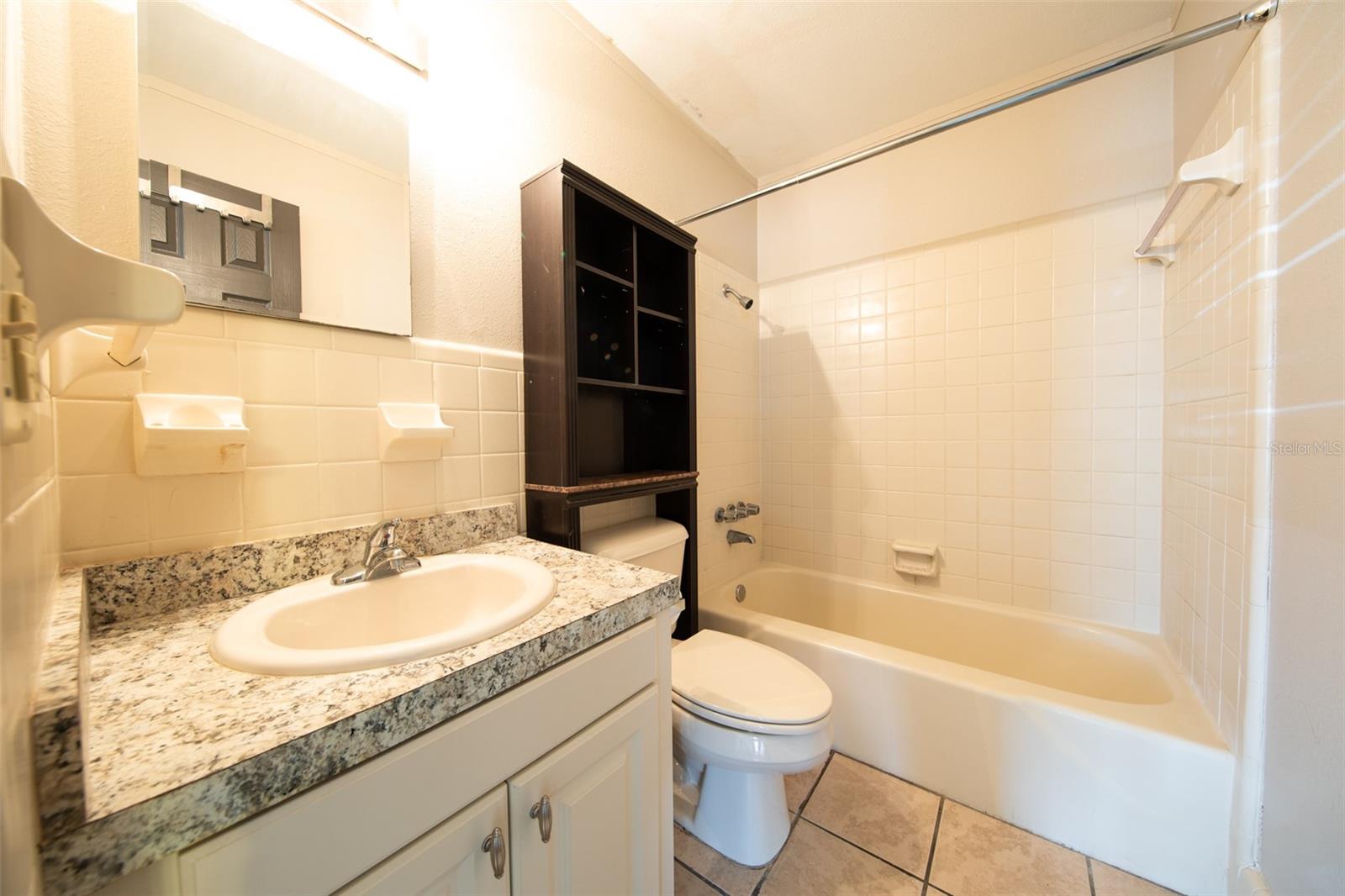 SILVER SHORES - Residential Income