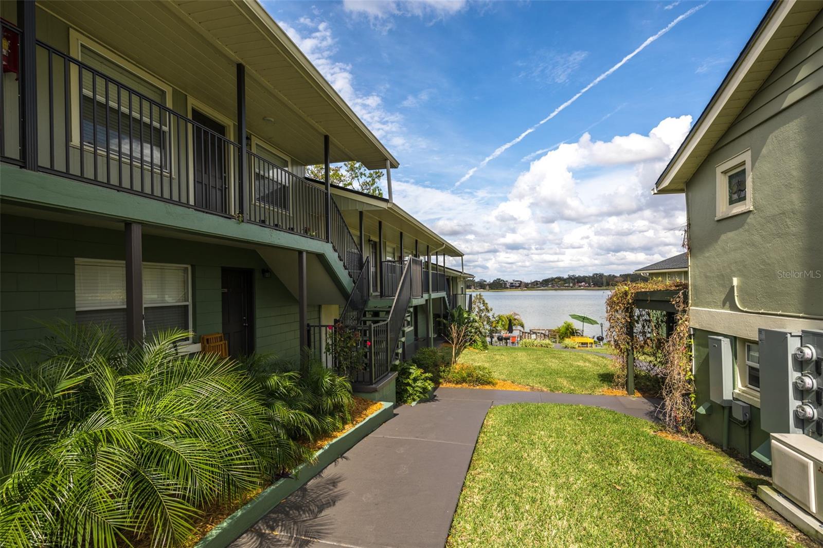 SILVER SHORES - Residential Income