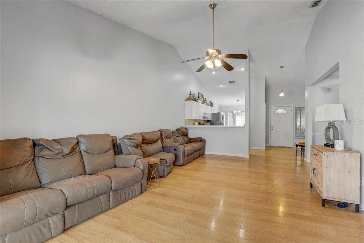 BLOOMINGDALE SEC R UNIT 1 - Residential