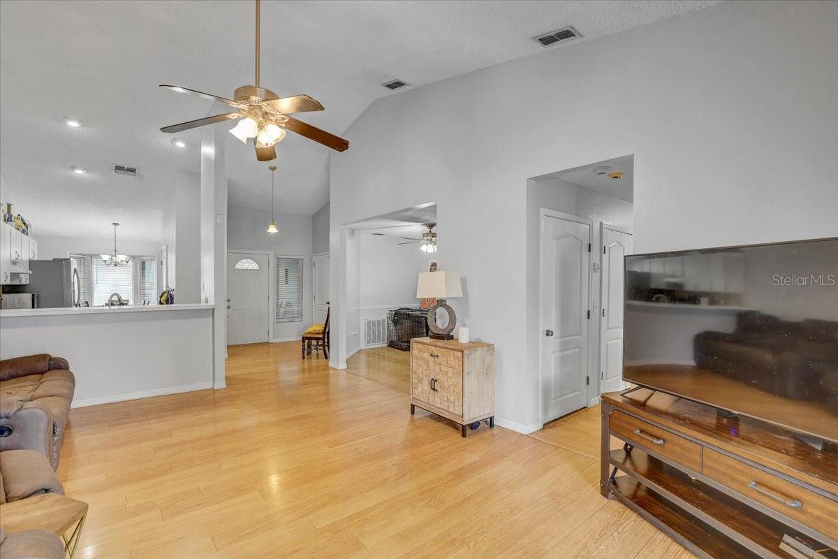 BLOOMINGDALE SEC R UNIT 1 - Residential