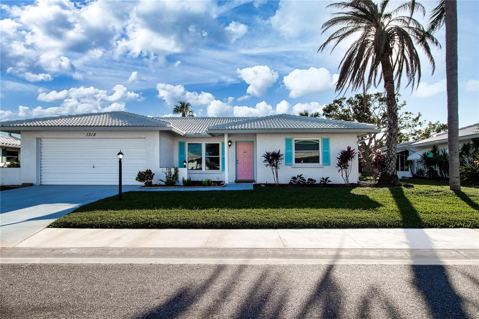 1318 BOTTLEBRUSH DRIVE