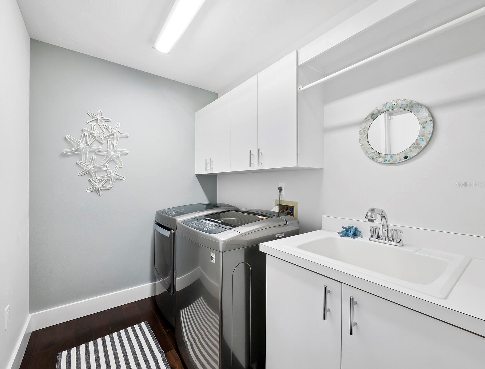 205 GOLDEN GATE POINT 401