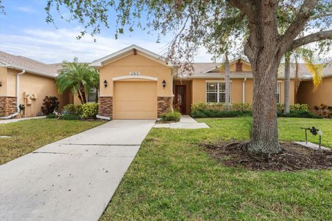 A home in PARRISH