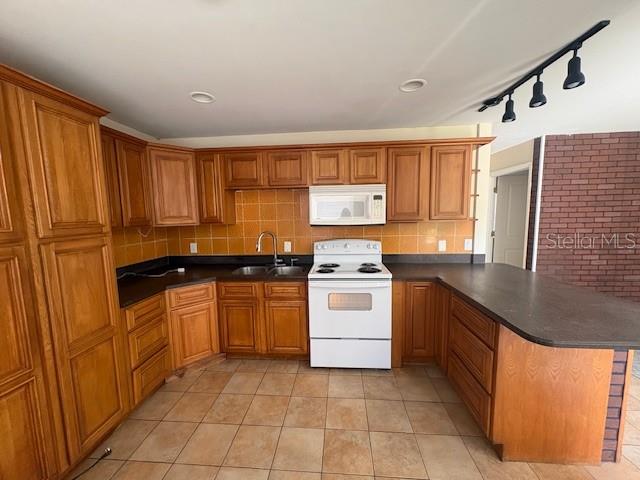1028 LAKEWOOD COURT 1