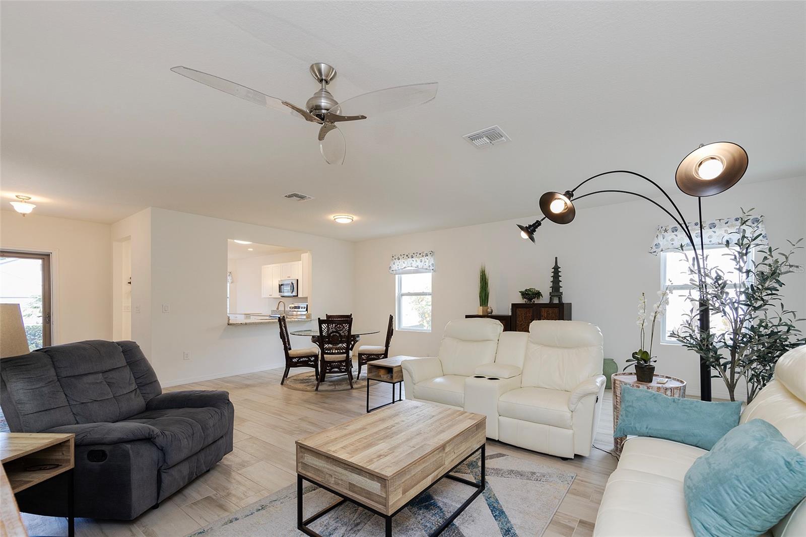 SABAL LAKES - Residential