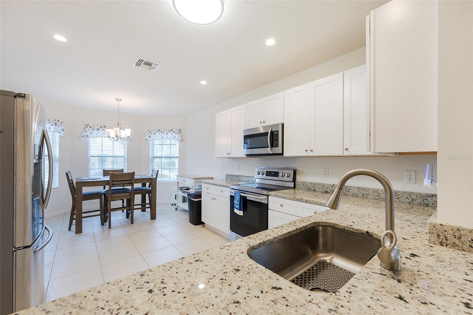 SABAL LAKES - Residential