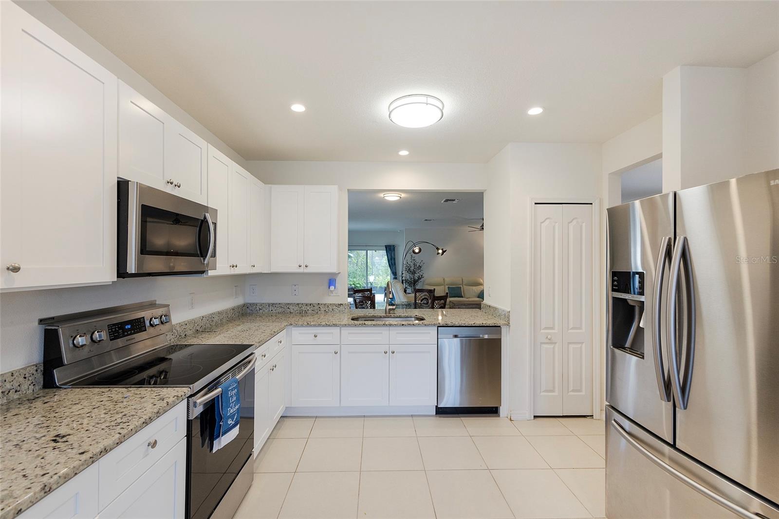 SABAL LAKES - Residential