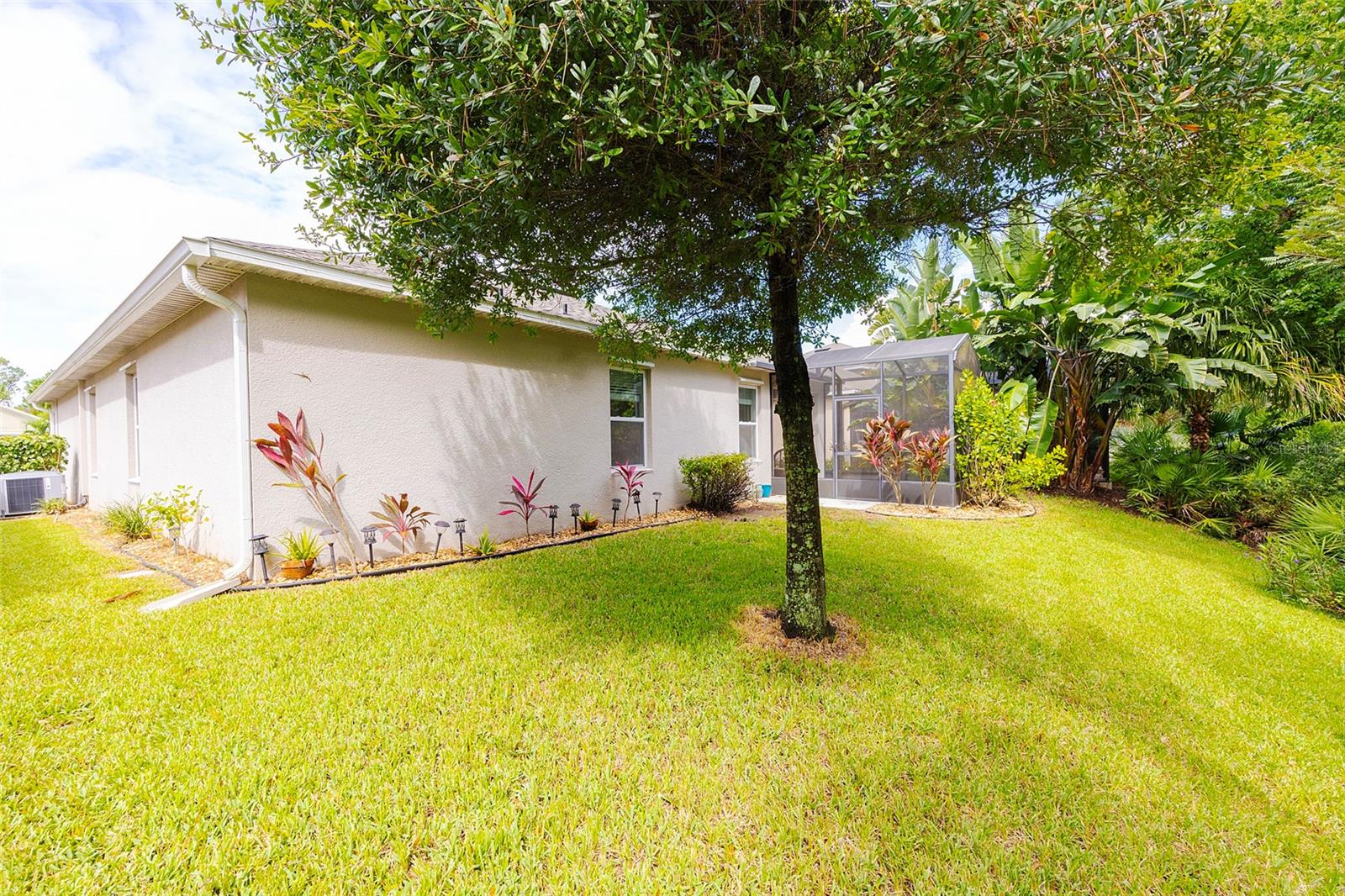 SABAL LAKES - Residential