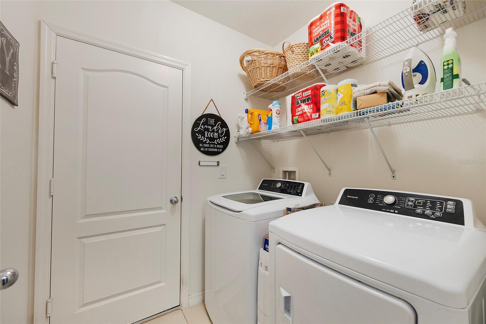 SABAL LAKES - Residential