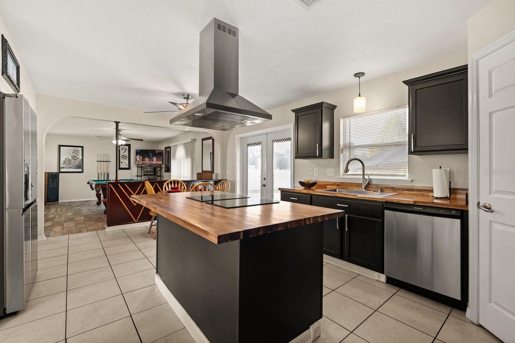 Photo of 8264 Settlers Creek Loop, Lakeland, FL 33810 (MLS # O6368765)