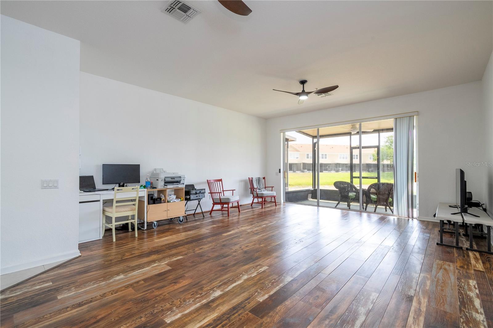 STONEBRIDGE LAKES PH 19 - Residential Lease