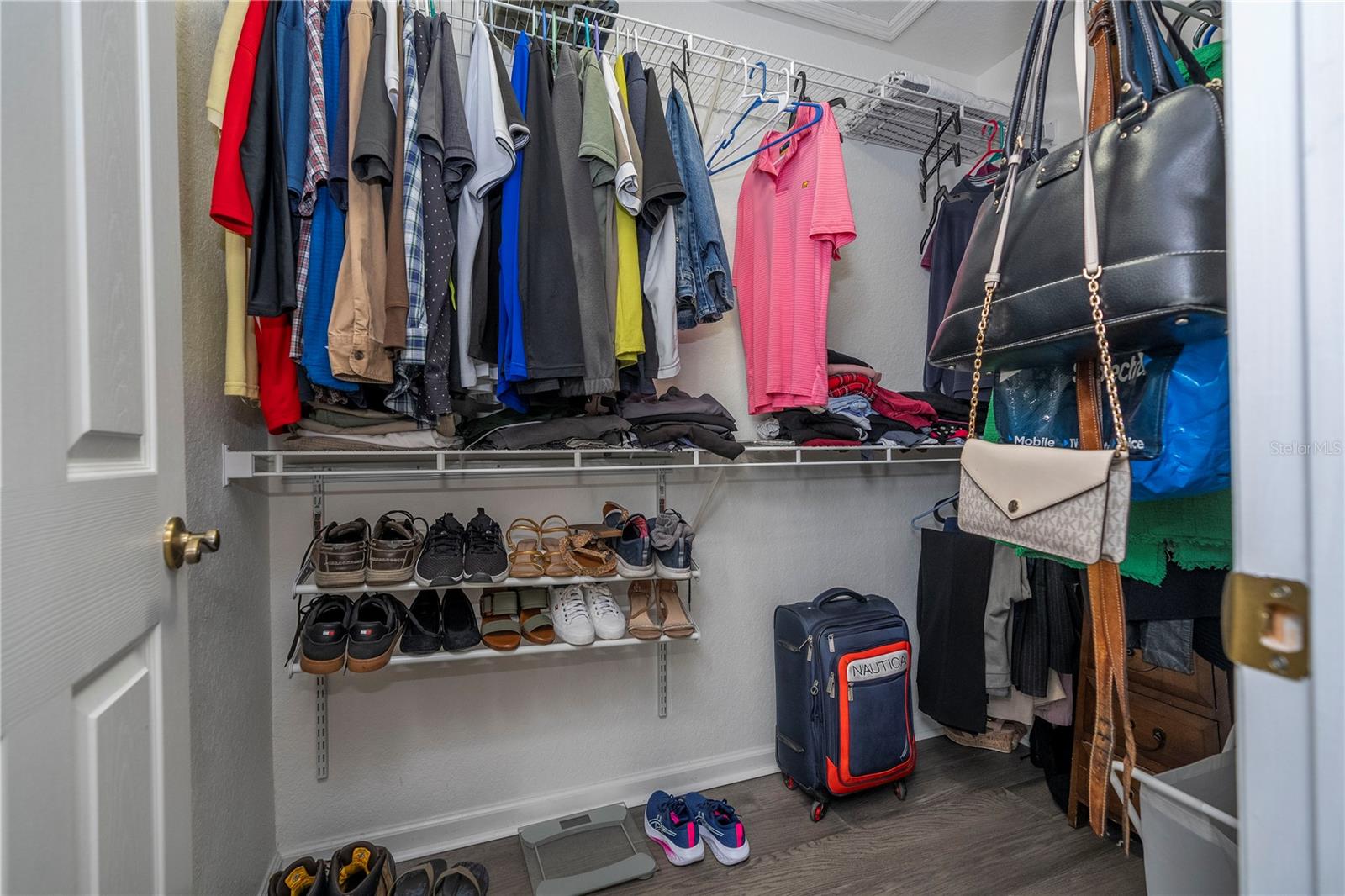 STONEBRIDGE LAKES PH 19 - Residential Lease