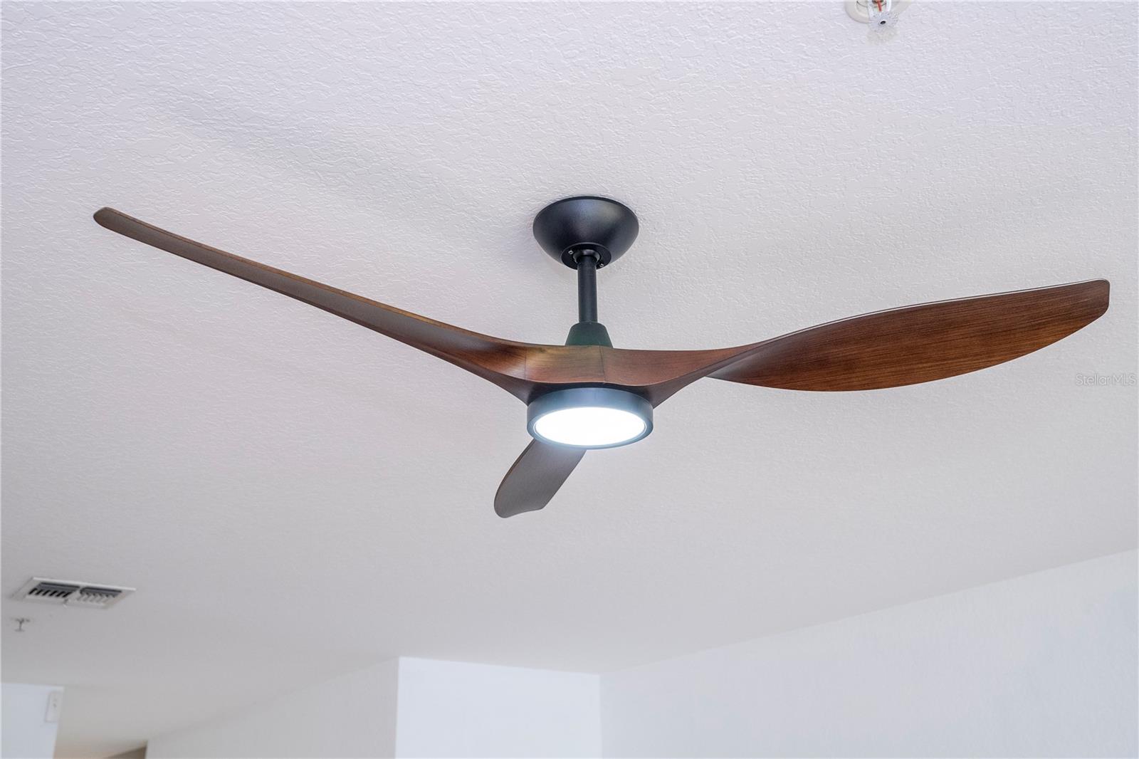 STONEBRIDGE LAKES PH 19 - Residential Lease