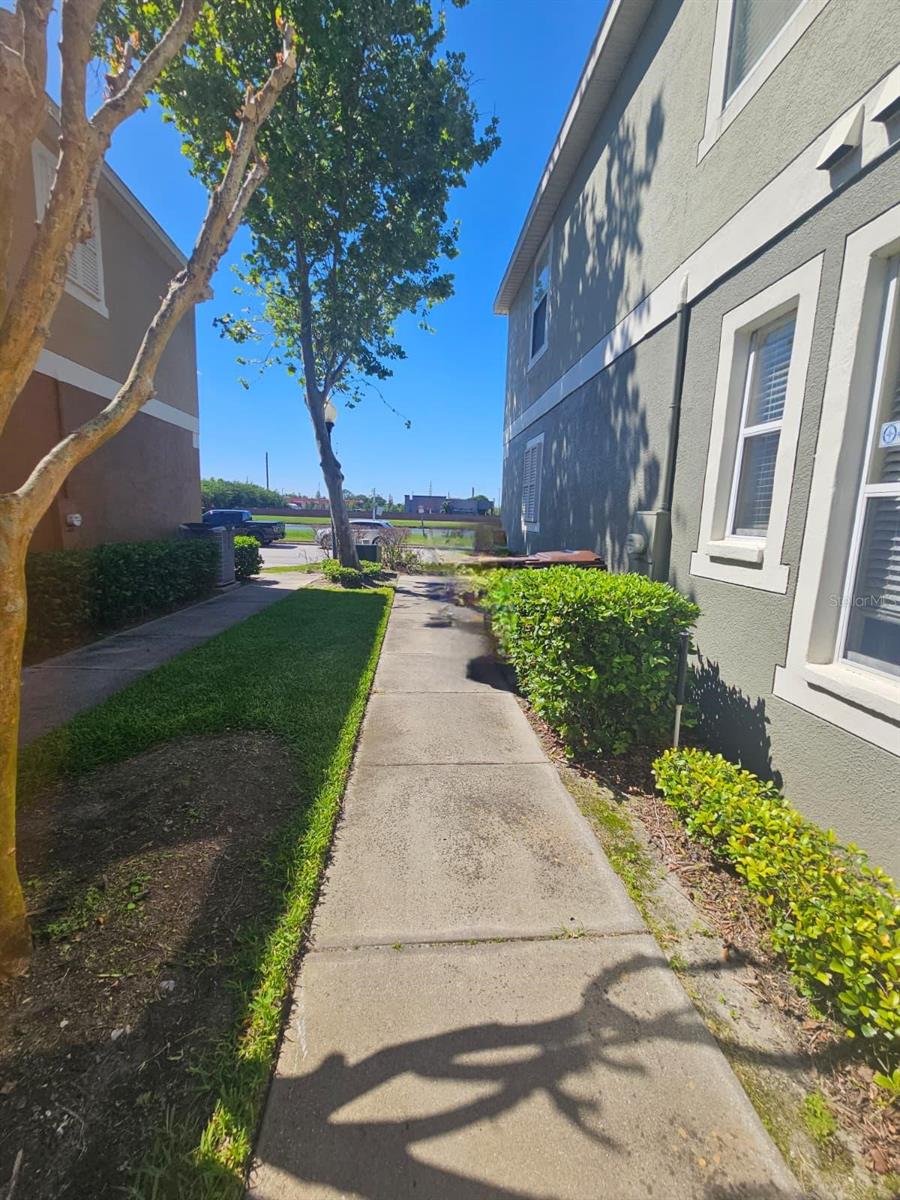 VILLAS AT ESTANCIA CONDO - Residential