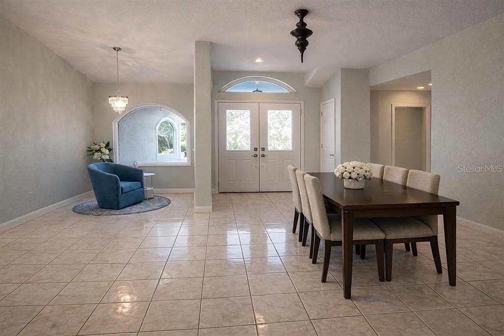 1088 SW 32ND LANE