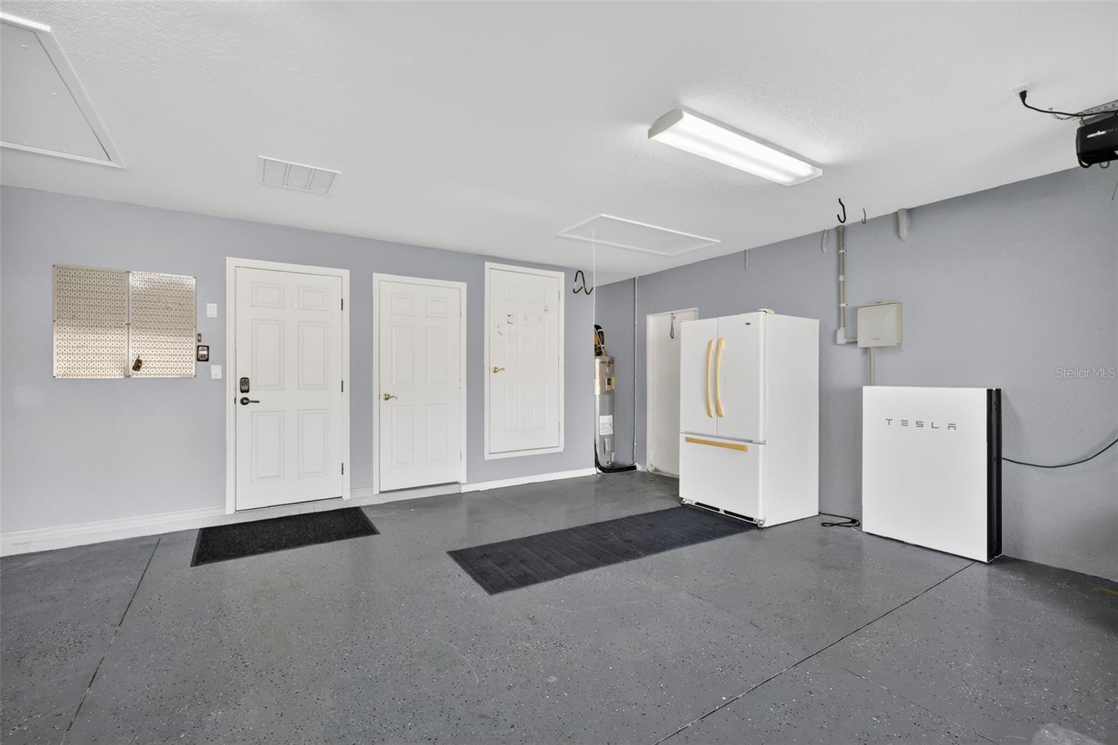 PLANTATION AT LEESBURG ASHLAND VILLAGE - Residential