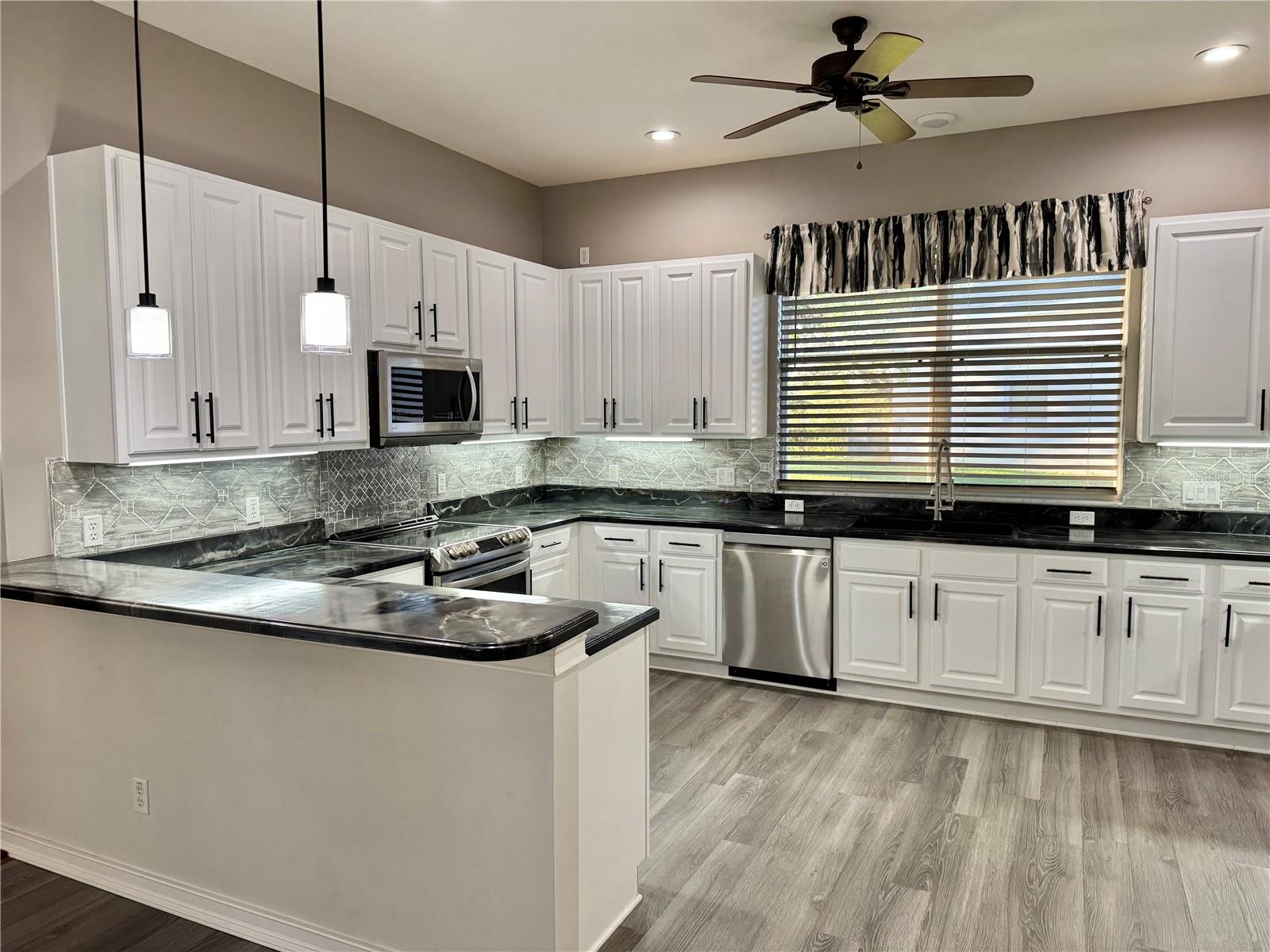 PLANTATION AT LEESBURG ASHLAND VILLAGE - Residential