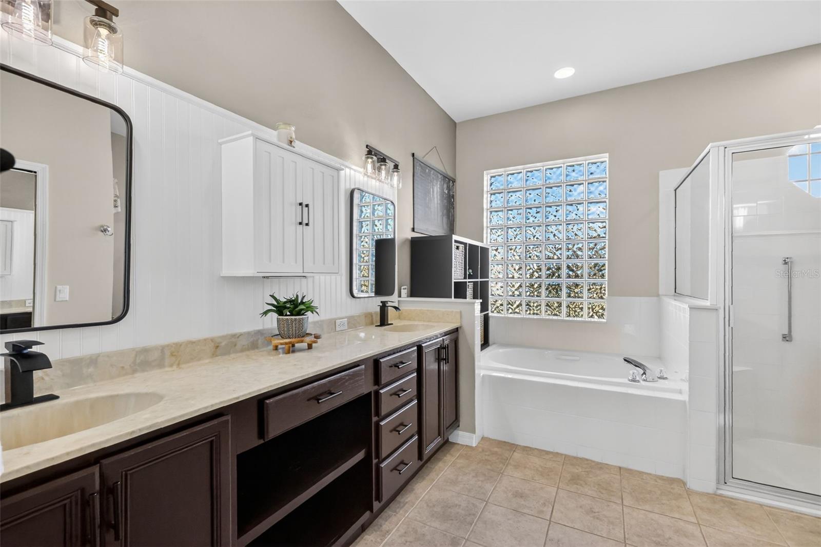 PLANTATION AT LEESBURG ASHLAND VILLAGE - Residential