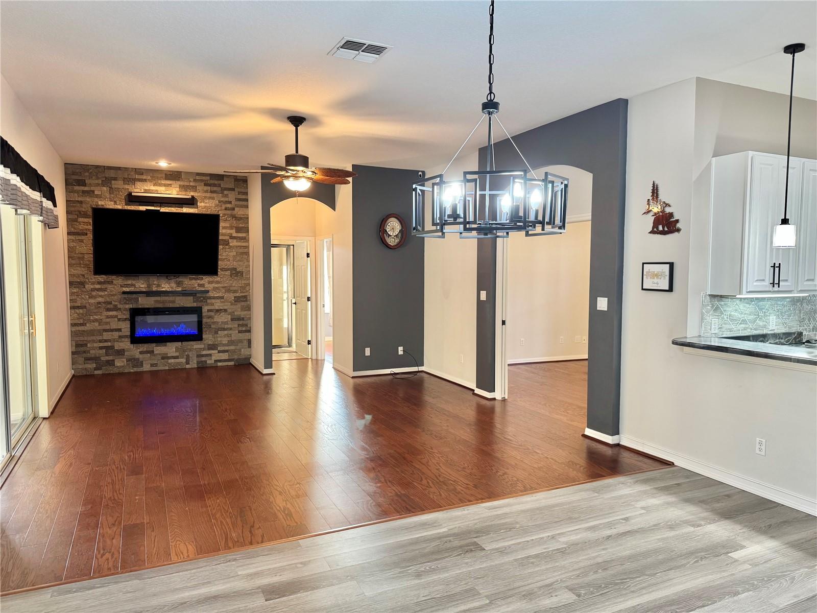 PLANTATION AT LEESBURG ASHLAND VILLAGE - Residential