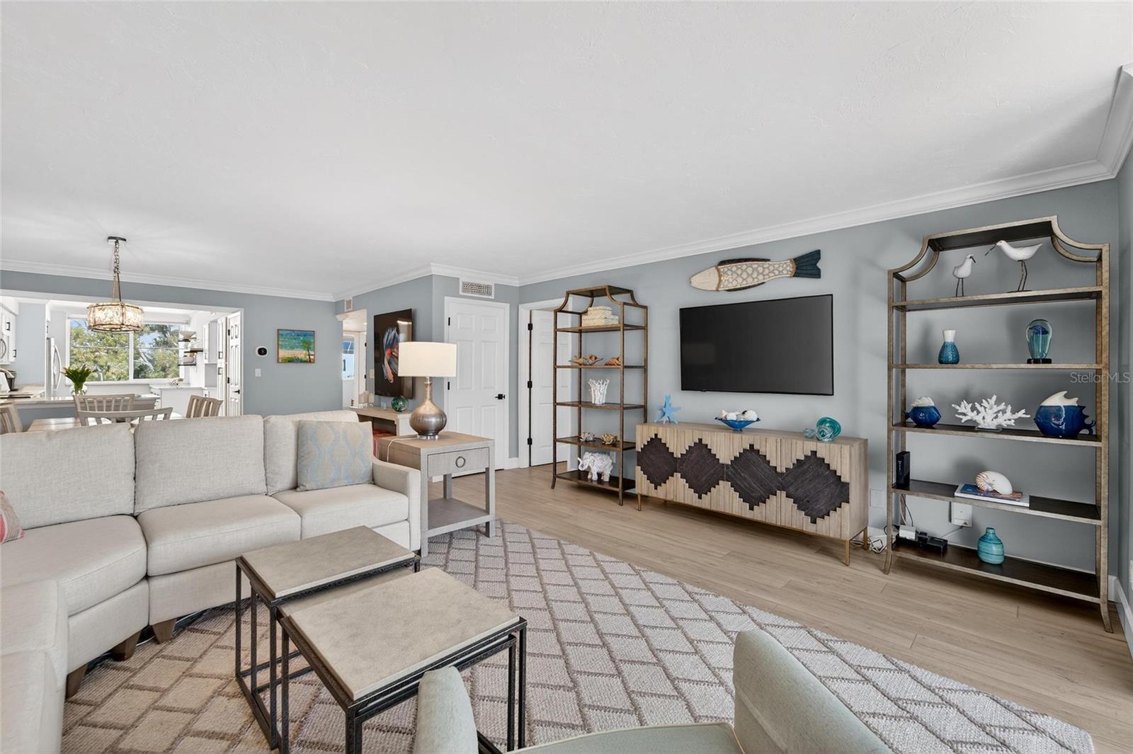 BAYPORT BCH & TEN PH E - Residential