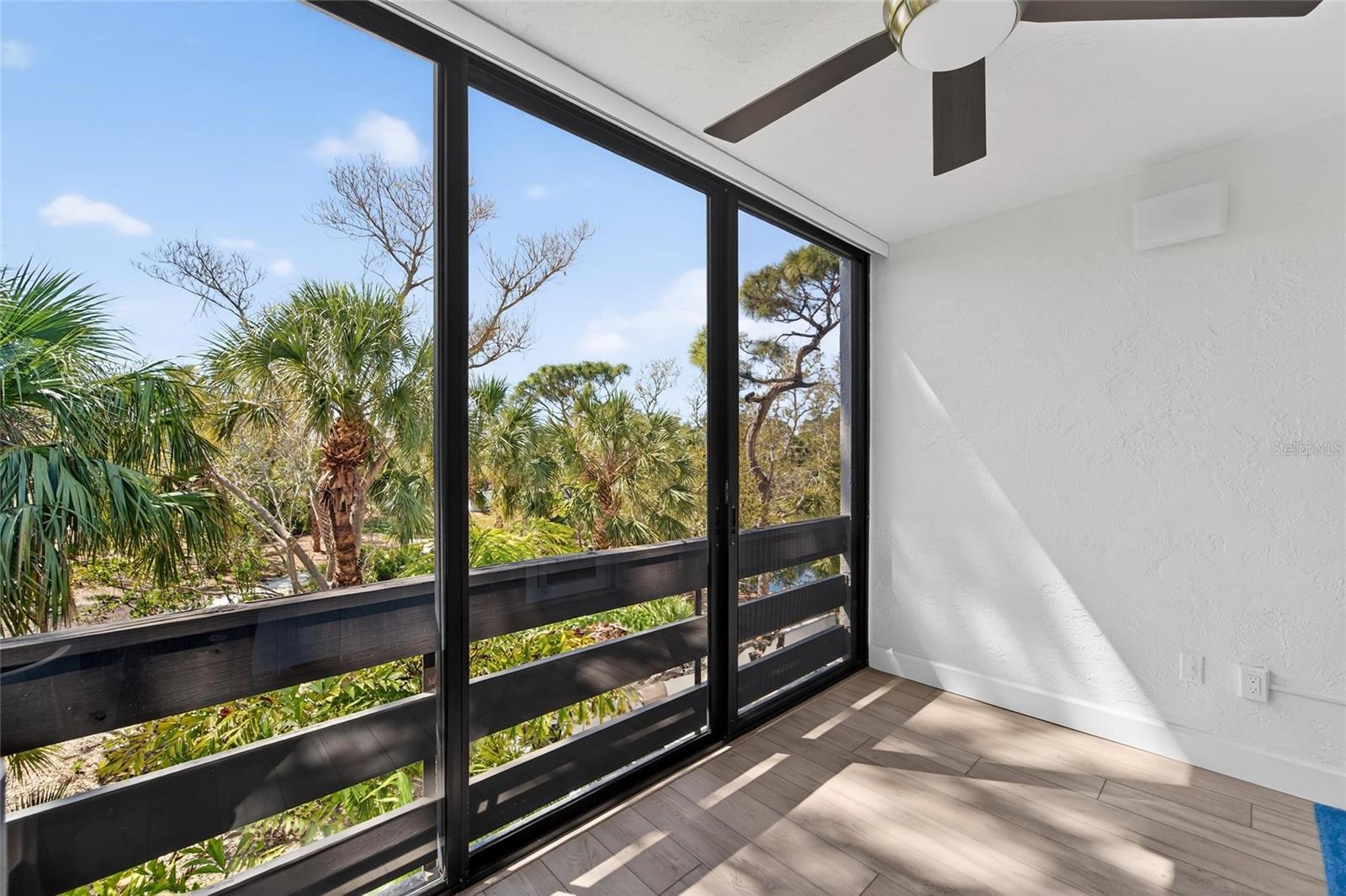 BAYPORT BCH & TEN PH E - Residential