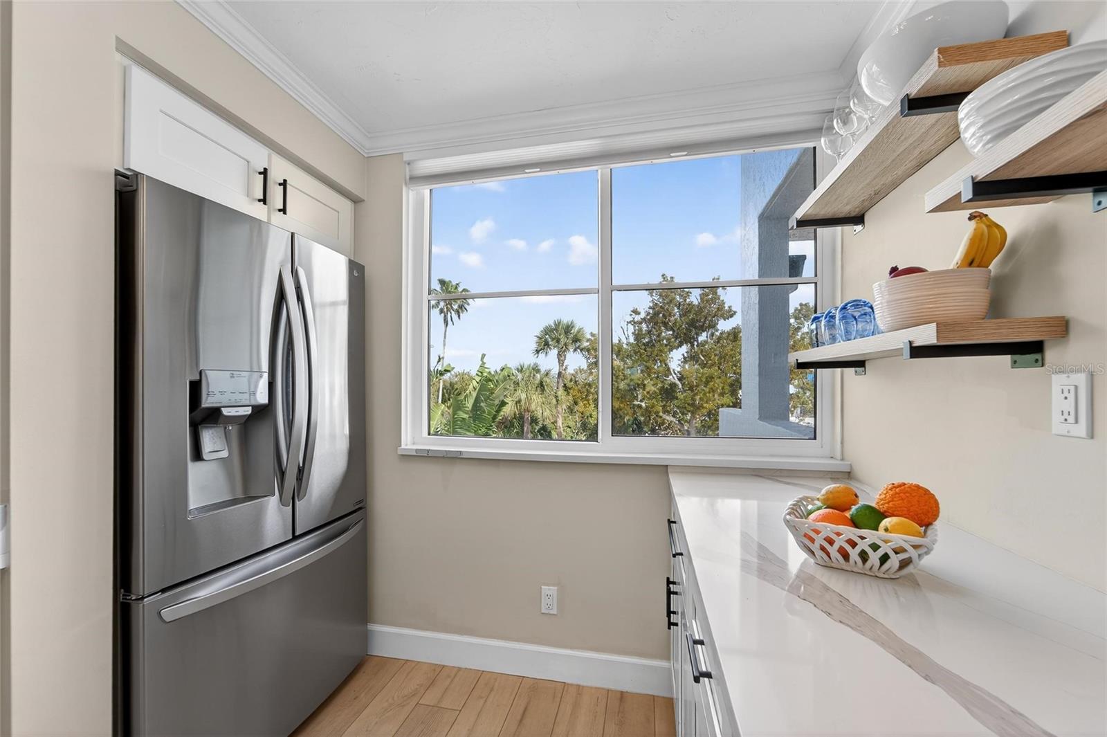 BAYPORT BCH & TEN PH E - Residential