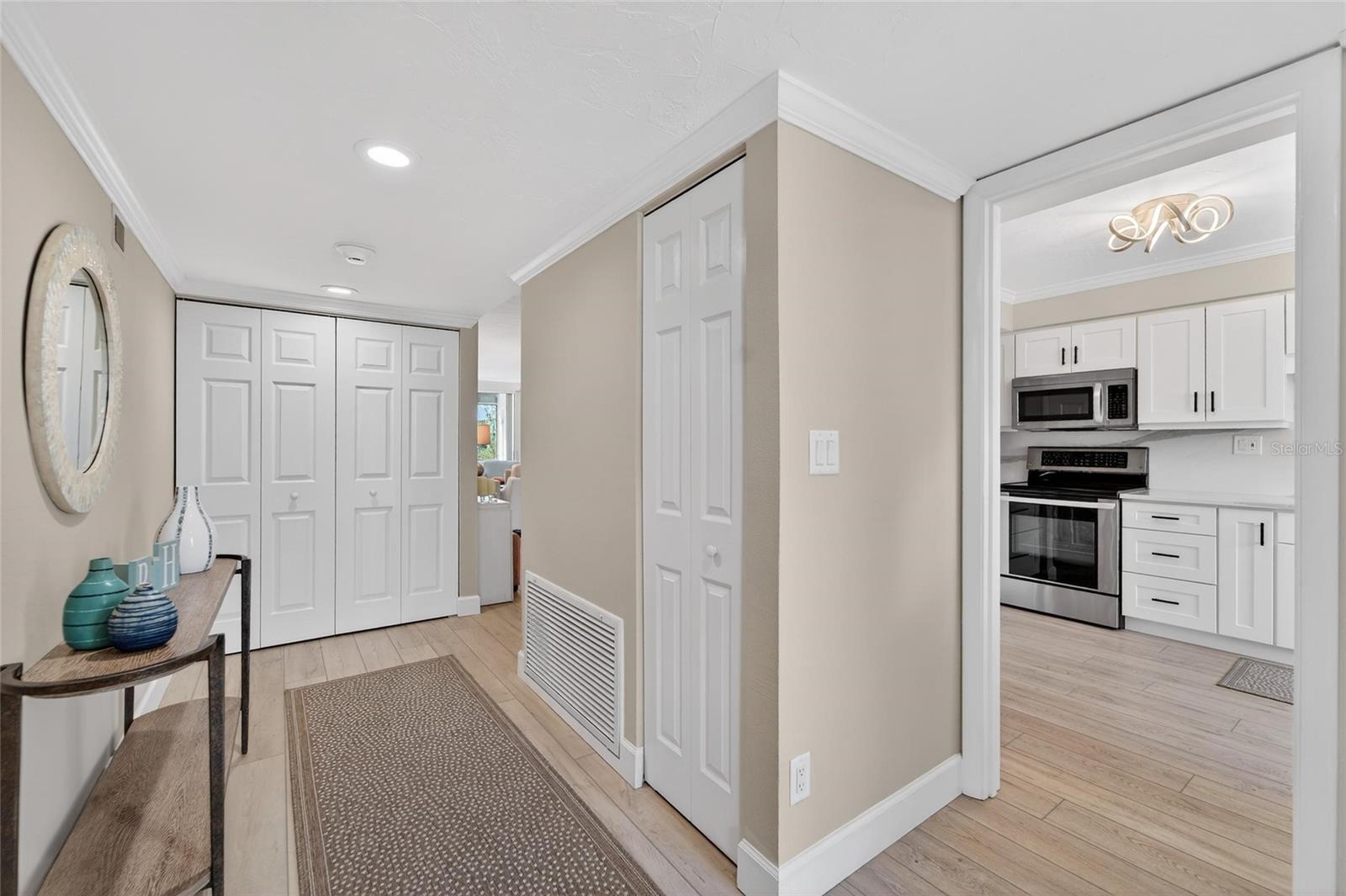 BAYPORT BCH & TEN PH E - Residential