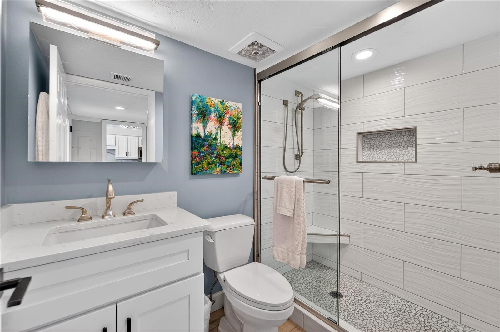 BAYPORT BCH & TEN PH E - Residential