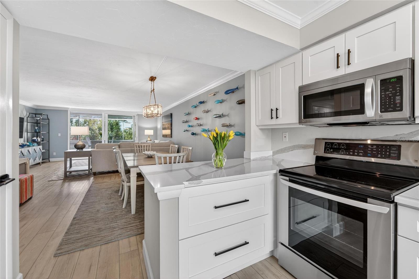 BAYPORT BCH & TEN PH E - Residential