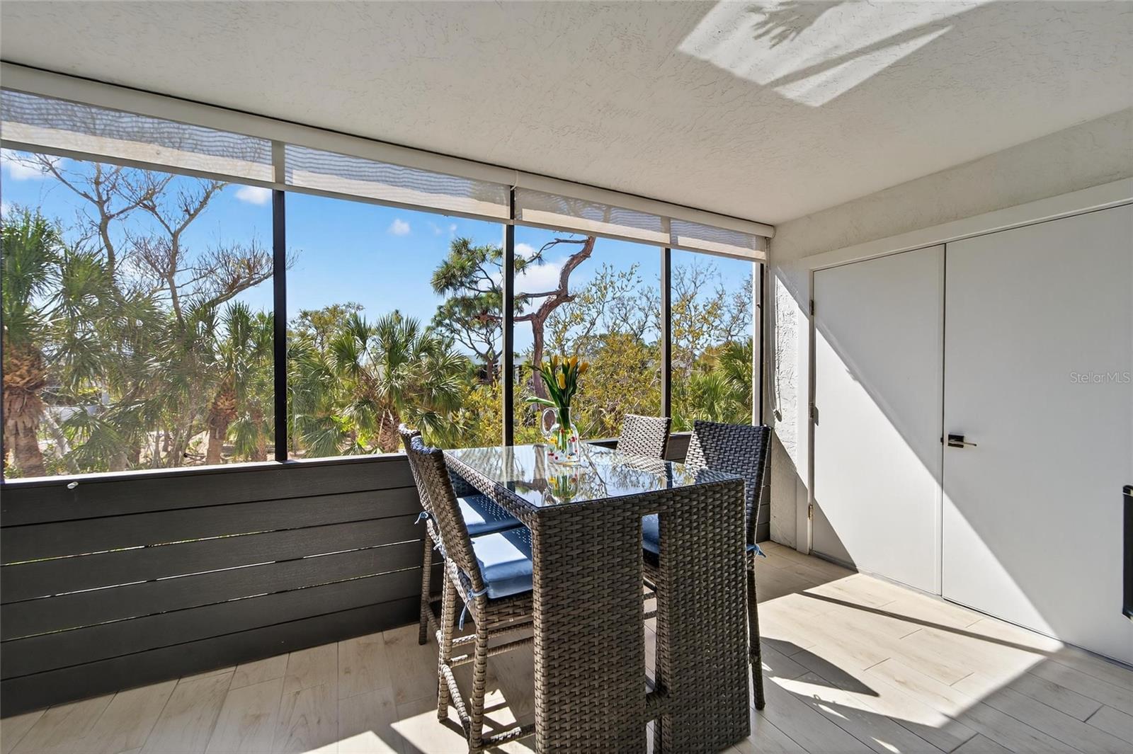 BAYPORT BCH & TEN PH E - Residential