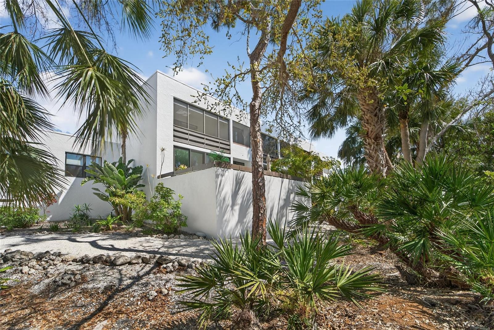 BAYPORT BCH & TEN PH E - Residential