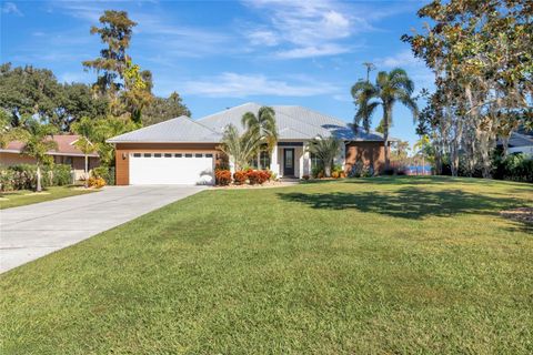 Tiny photo for 10303 Thompson Place, Clermont, FL 34711 (MLS # G5105280)