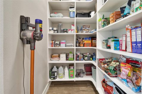 Tiny photo for 10303 Thompson Place, Clermont, FL 34711 (MLS # G5105280)